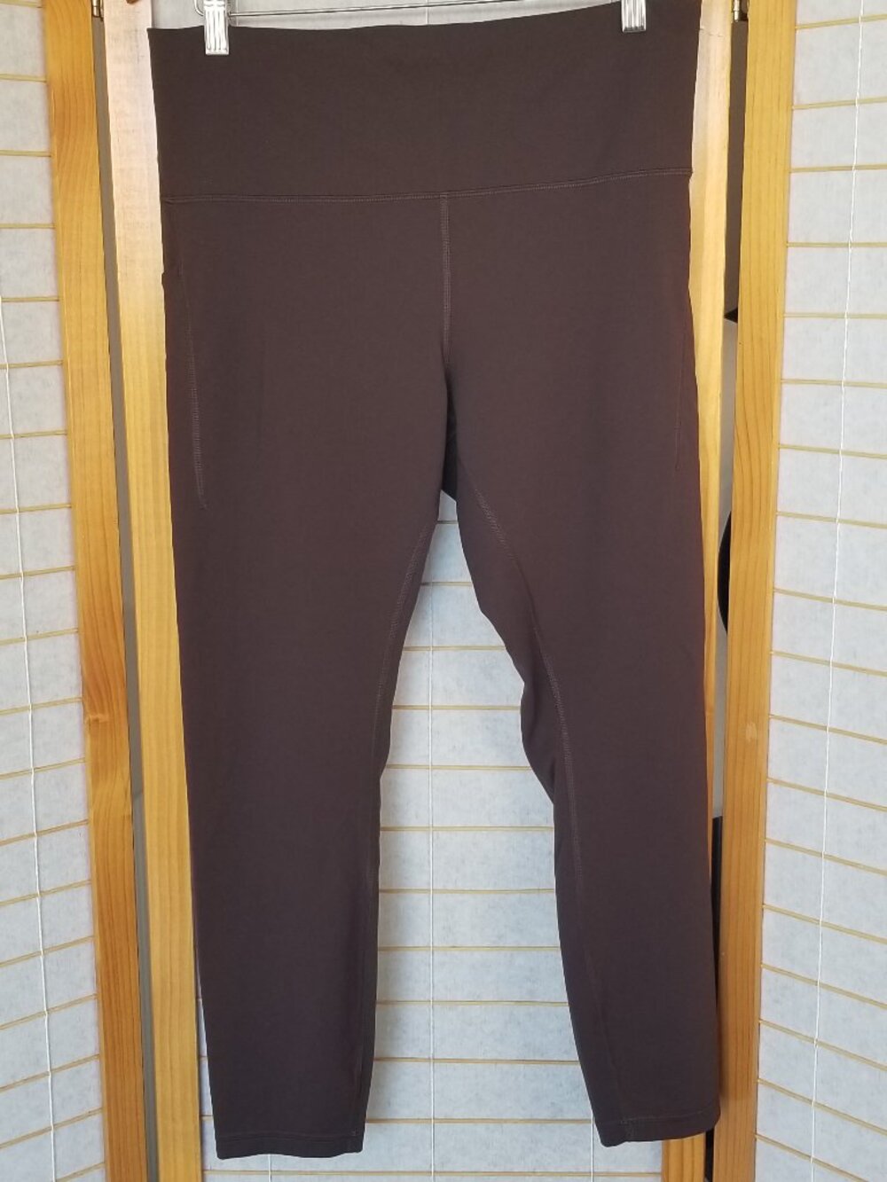 Lululemon Leggings Wunder Train High-Rise Tight Pockets 25" Dark Brown Size 14